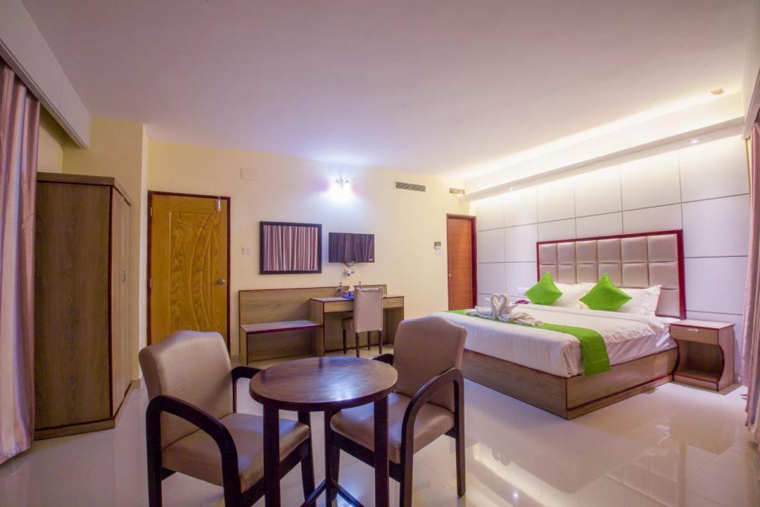Hotel Mira Garden Sylhet Dış mekan fotoğraf