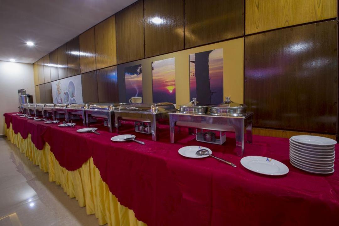 Hotel Mira Garden Sylhet Dış mekan fotoğraf